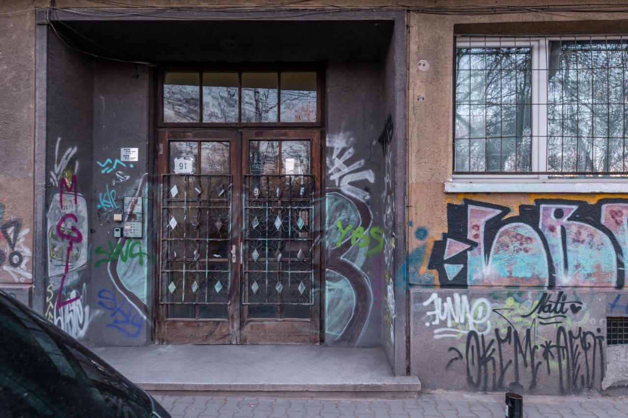 Industrial 2-Bdr Flat By The National Stadium София Экстерьер фото
